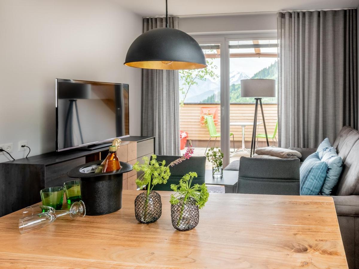 Der Sonnberg Alpinlodges - Apartments Mit Seeblick, Privater Sauna Und Self Check-In زيل أم سي المظهر الخارجي الصورة