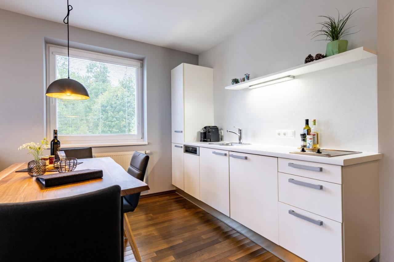 Der Sonnberg Alpinlodges - Apartments Mit Seeblick, Privater Sauna Und Self Check-In زيل أم سي المظهر الخارجي الصورة