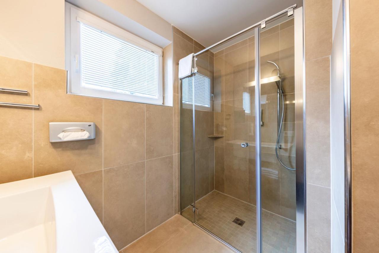 Der Sonnberg Alpinlodges - Apartments Mit Seeblick, Privater Sauna Und Self Check-In زيل أم سي المظهر الخارجي الصورة