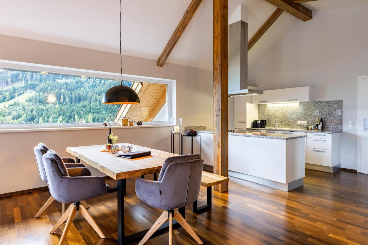 Der Sonnberg Alpinlodges - Apartments Mit Seeblick, Privater Sauna Und Self Check-In زيل أم سي المظهر الخارجي الصورة