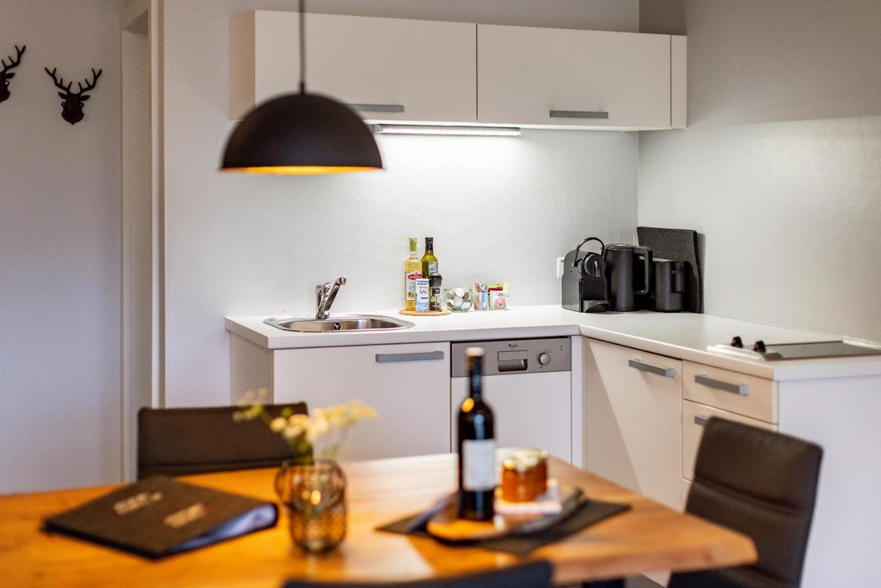Der Sonnberg Alpinlodges - Apartments Mit Seeblick, Privater Sauna Und Self Check-In زيل أم سي المظهر الخارجي الصورة