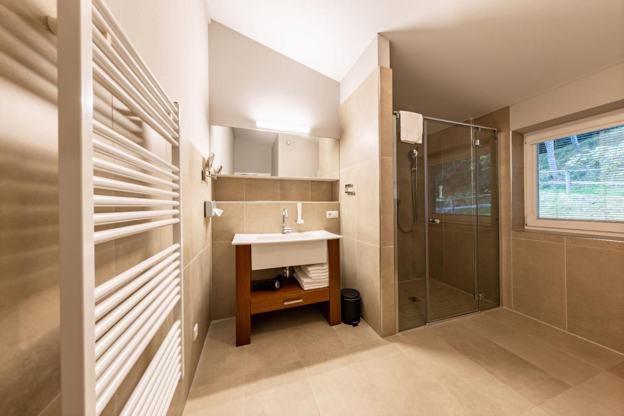 Der Sonnberg Alpinlodges - Apartments Mit Seeblick, Privater Sauna Und Self Check-In زيل أم سي المظهر الخارجي الصورة